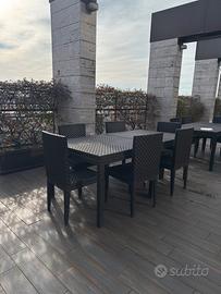 Tavolo da Esterno con Sedie – Design Moderno