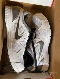 Scarpe nike revolution