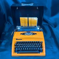 Macchina da scrivere Contessa De Luxe con valigia