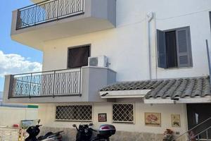 Villa di 280 m² con più di 5 locali a Giugliano in