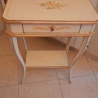 Mobile consolle comodino multiuso