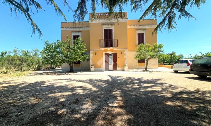 VILLA SINGOLA A TERLIZZI