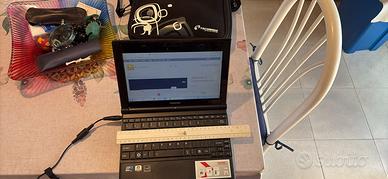 PC portatile Toshiba piccolo