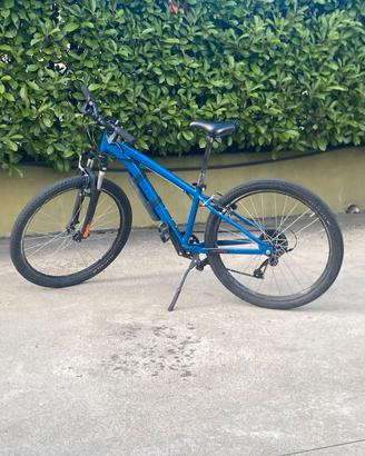 bicicletta mountain bike rockrider ST500 hard tail