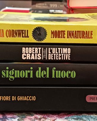 Lotto 4 libri Thriller/Gialli (Cornwell, Clancy 