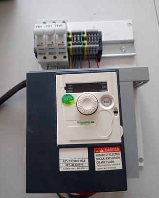 inverter trifase Schneider ATV312H075N4