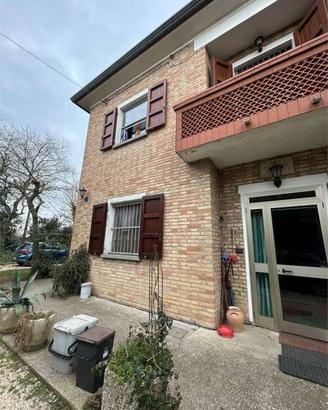 Villa di 314 m² con più di 5 locali e box auto a A