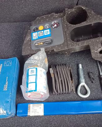 Kit rip.gomme orig.OPEL CORS + kit socc.+triangolo