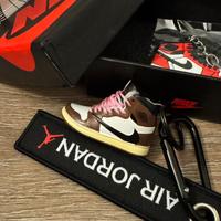 Jordan 1 high travis scott - portachiavi keychain