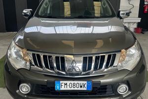 Mitsubishi L200 2.4 DI-D/154CV Club Cab Inform