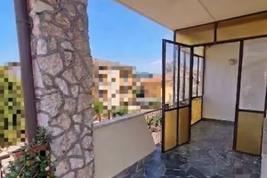 Villa di 299 m² con più di 5 locali e box auto dop