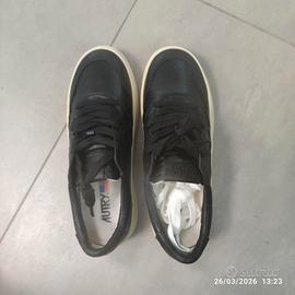 Scarpe sneakers nere misura 40 