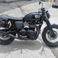 Triumph Bonneville T100 Black - Cafè Racer