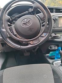 Yaris Hibryd x Disabili