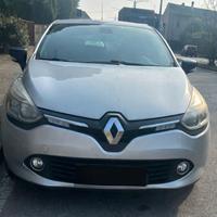 Renault Clio IV 1.5 dCi 90 CV neopatentati