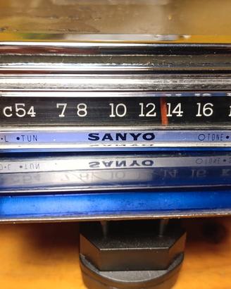Autoradio Sanyo vintage anni 60'