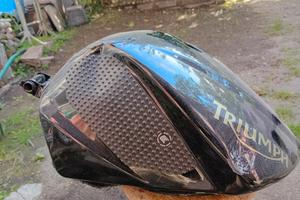 Serbatoio Triumph Daytona 