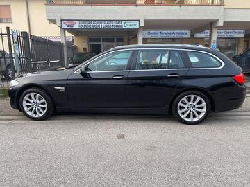 Bmw 530 530d xDrive 258CV Touring Eletta