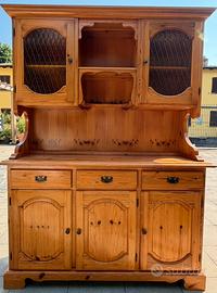 Credenza in legno massello con vetrina e cassetti