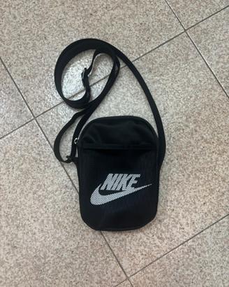Borsellino nike