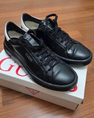 Scarpe guess