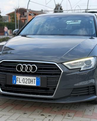 Audi A3 SPB 1.0 TFSI S tronic Sport 44000KM
