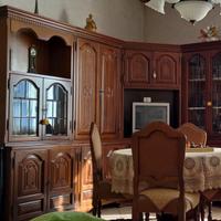 Sala da pranzo completa