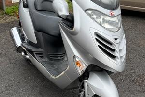 Kymco Grand Dink 250