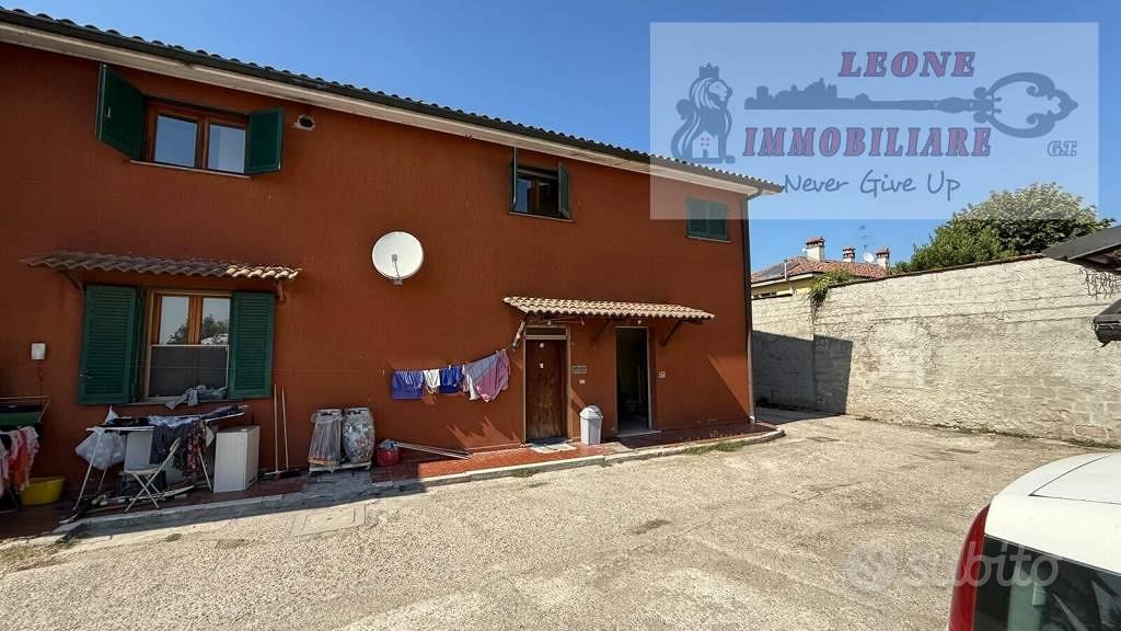 Villa di 150 m² con 3 locali e posto auto a Bascap - Vista 4
