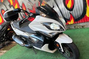 KYMCO XCITING 400 FINANZIAMENTO TASSO 0 NO ANTICIP