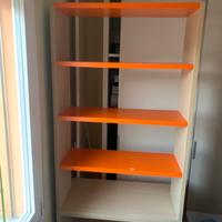 Scaffali e libreria
