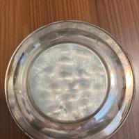 Piattino in argento 800 (peso 44 g)