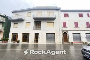 Appartamento di 132 m² con 4 locali a Civitella de