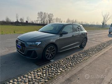 Audi A1 S-Line 110cv