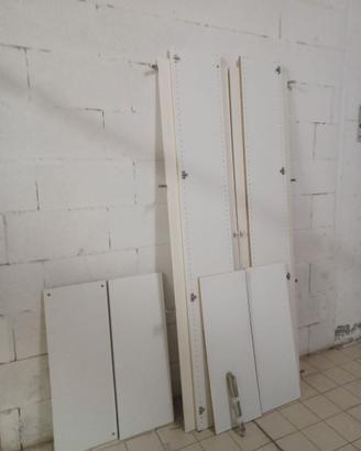 Armadio Ikea con anta wengé