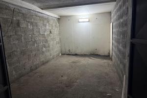 Garage 17 mq - Via Borgetti