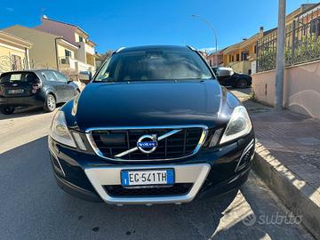 Volvo XC 60 XC60 D5 AWD Geartronic Kinetic