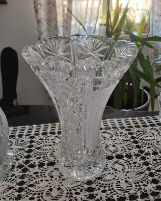 Vaso da fiori in Cristallo pesante molato Boemia