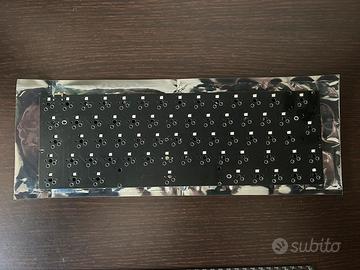 PCB BM60 ISO Hotswap + plate + case bianco 60%