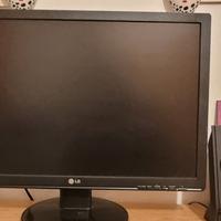 schermo PC FLATRON w2242s LG