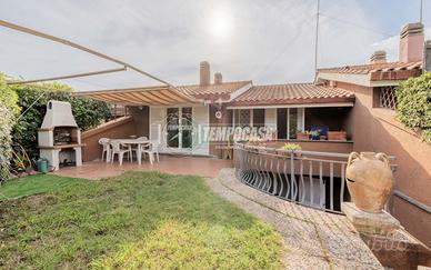 Villetta a schiera a due passi dal mare