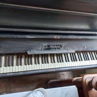 PIANOFORTE VERTICALE IN LEGNO NERO