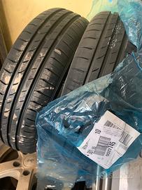 Pneumatici estivi  nuovi misura 165/65 R15