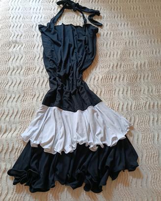 Abito estivo con scollo all' americana 
