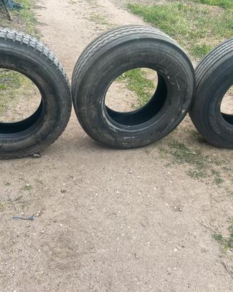 Gomme per semirimorchio, trazione e direzionali