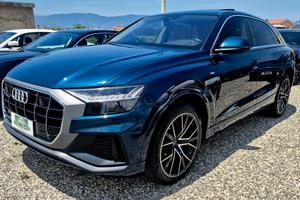 Audi Q8 50 TDI 286 CV quattro Tetto apribile