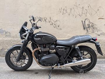 Triumph Street Twin