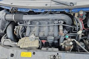 Motore per Mercedes Vito 2.1 Diesel del 1999