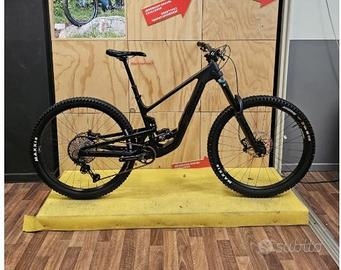 Rocky Mountain Altitude Carbon - Enduro NUOVA