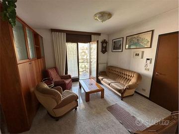 Spinea, primo piano con ascensore, 2 camere